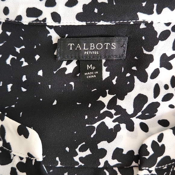 Talbots Medium Petite Black and White Design V Neck 5 Button Front Tie - Picture 5 of 6